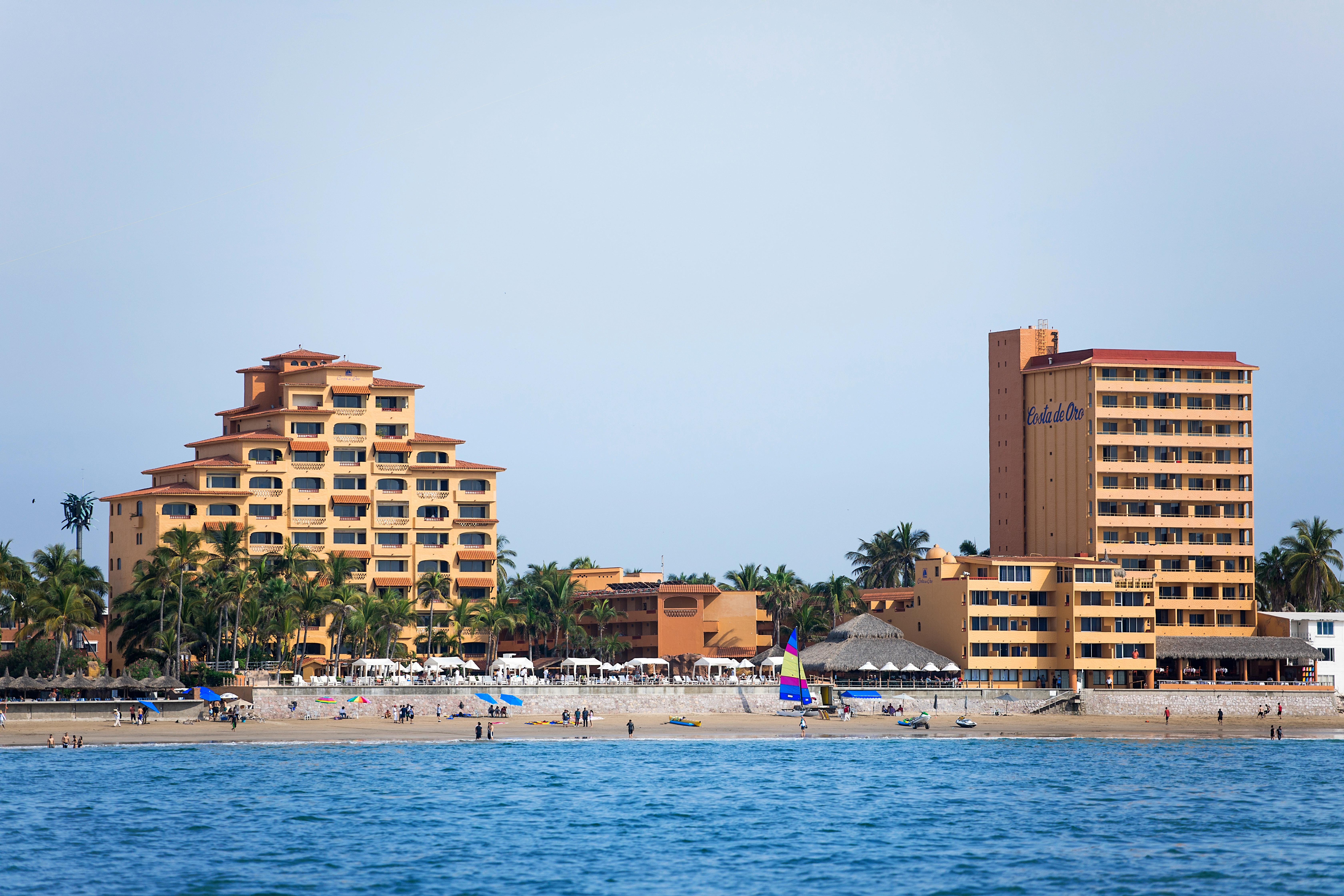 Costa De Oro Beach Hotel Mazatlan Bagian luar foto
