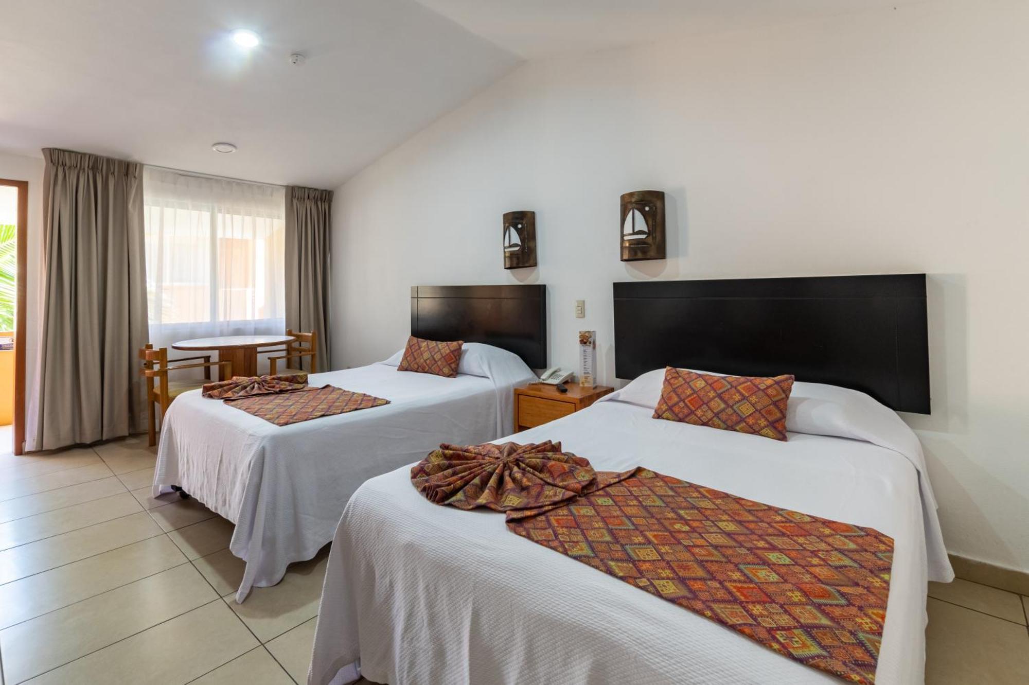 Costa De Oro Beach Hotel Mazatlan Ruang foto